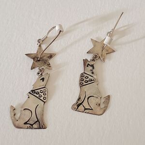Sterling Silver Howling Wolf Earrings‎